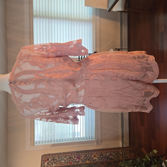 Embroidered Lace Overlay Plunge V Neck Romper Shorts Pink Womens Size Small - Picture 8 of 13